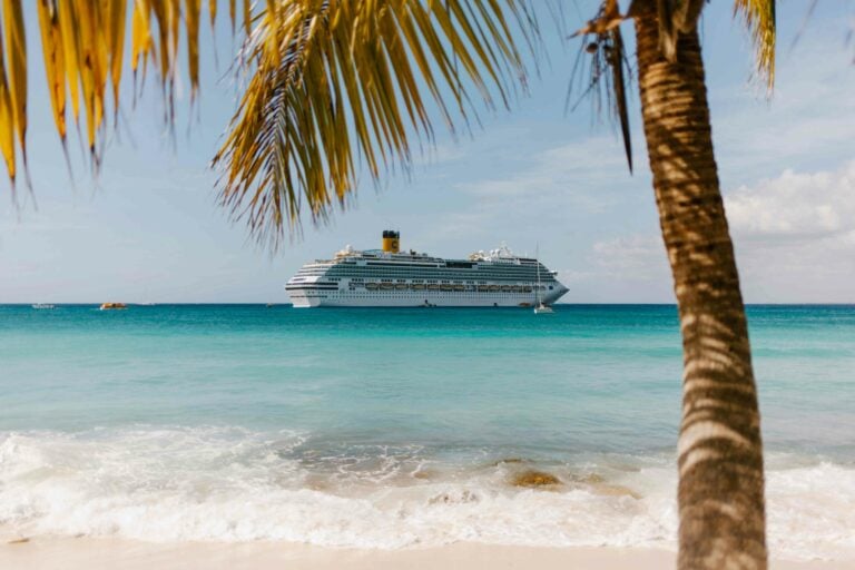 bahamas luxury cruise caribbean